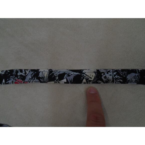 Walking Dead Comic Book Purse Bag Crossbody Zombie Print Soft Quilted - Picture 7 of 9